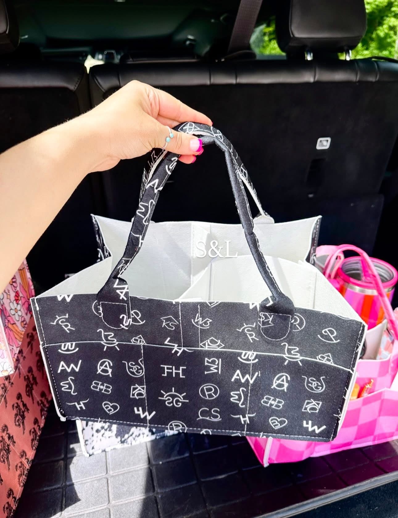⭐️Carry All Storage Tote ⭐️